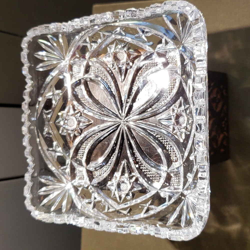 Lead Crystal 5.124 sq plate/tray